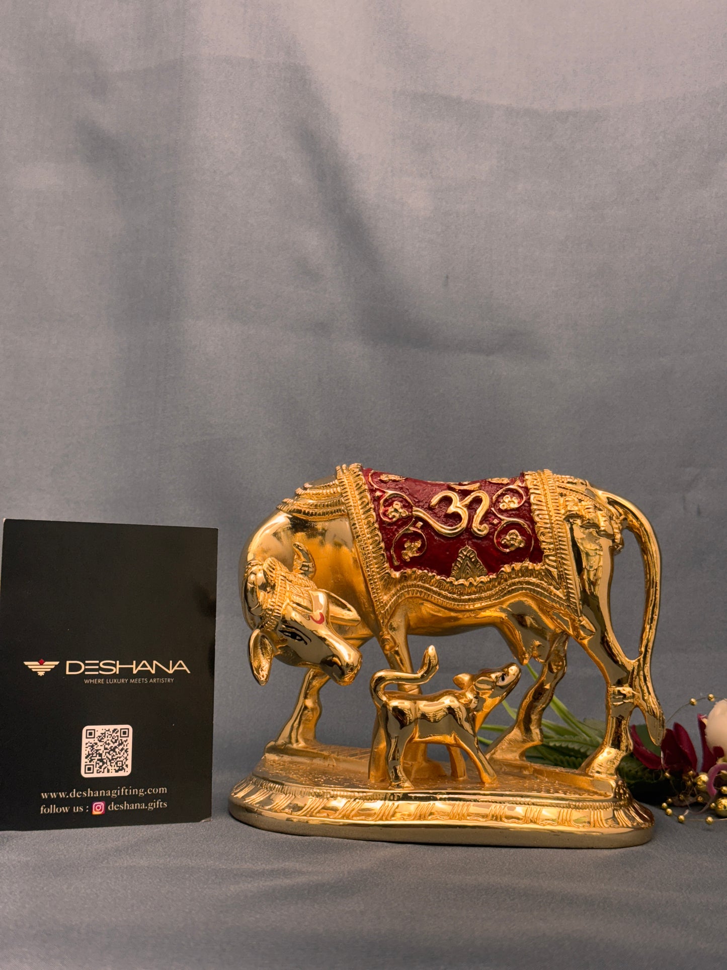 Deshana 's Gold Plated Enamel Finish Kamdhenu