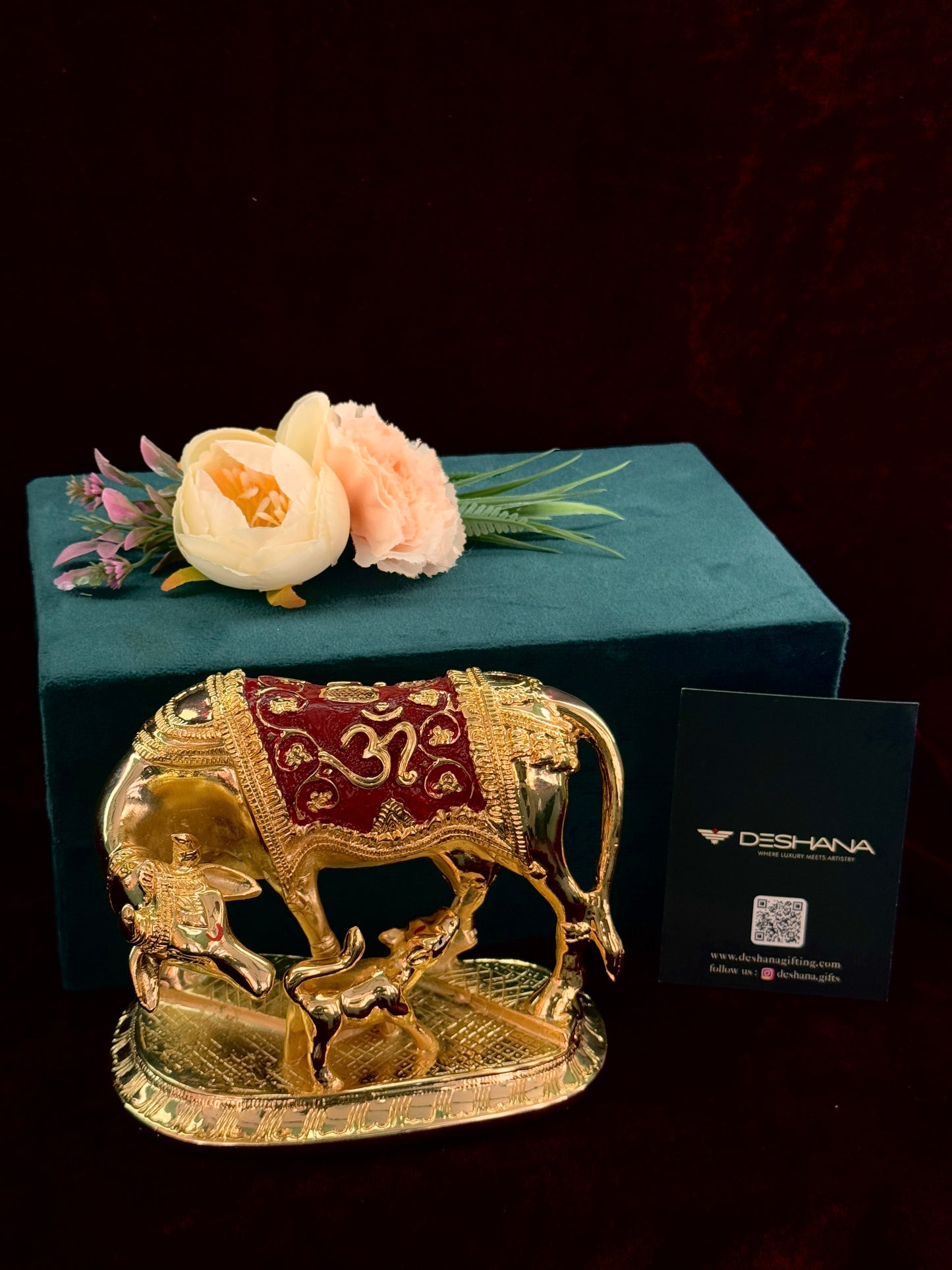 Deshana 's Gold Plated Enamel Finish Kamdhenu