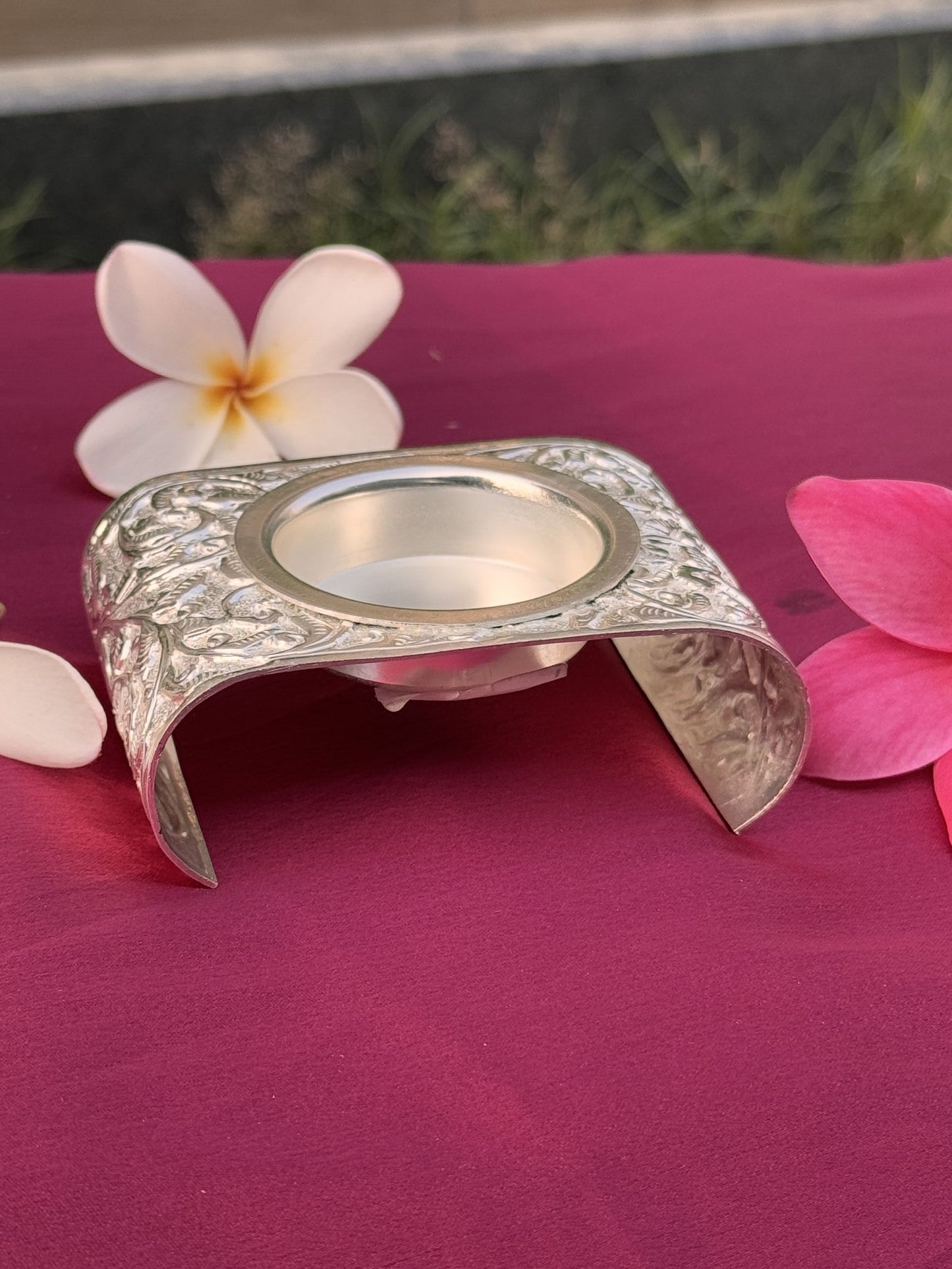 Hand Crafted Silver Plated Stylish Diya/Candle Stand