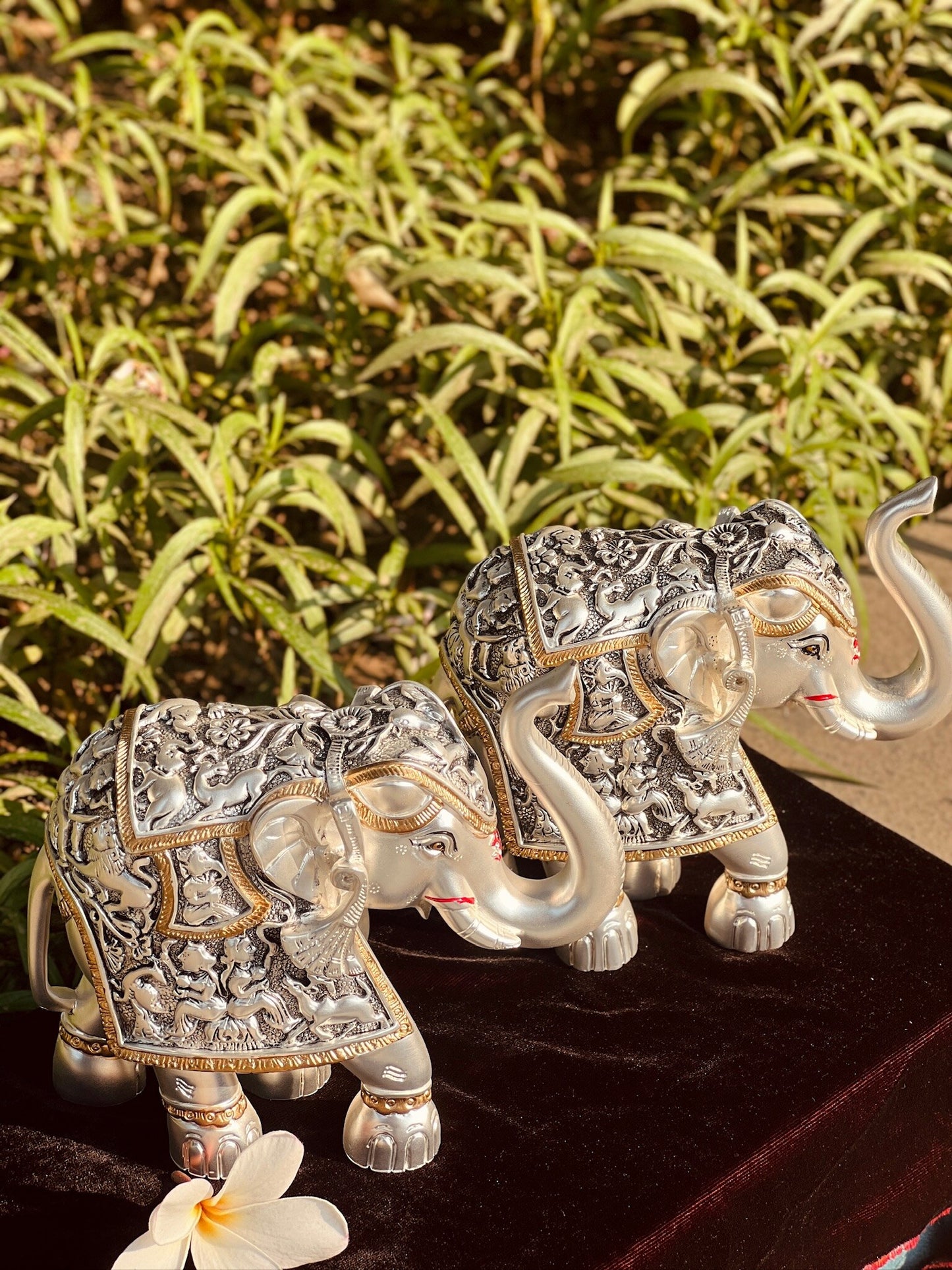 DESHANA Antique Gold and Silver Plated Big Size Elephant – A Majestic Symbol of Strength and Prosperity
