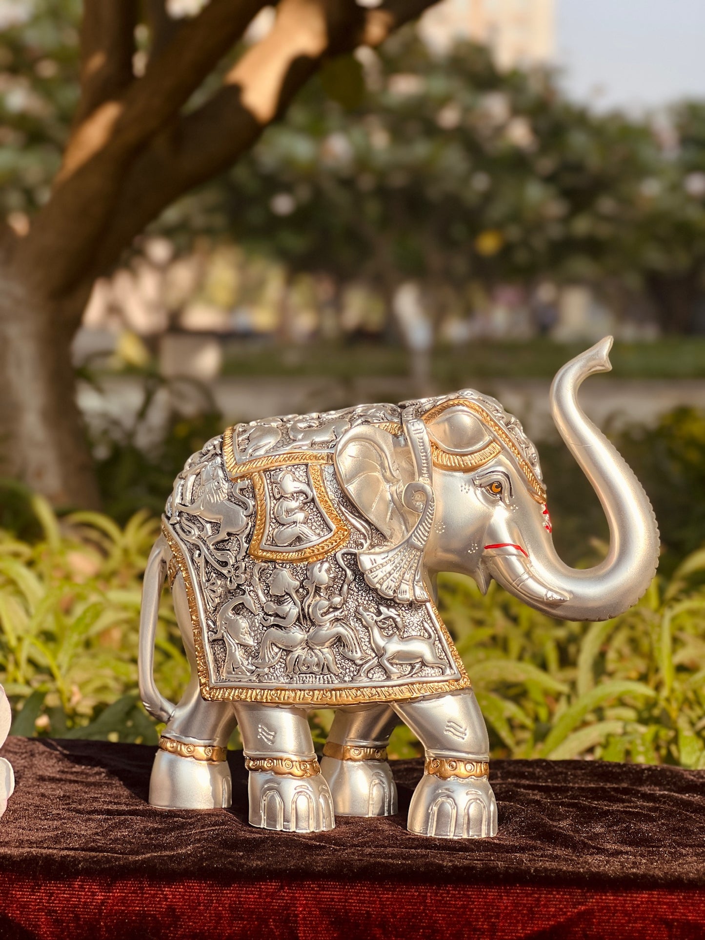 DESHANA Antique Gold and Silver Plated Big Size Elephant – A Majestic Symbol of Strength and Prosperity