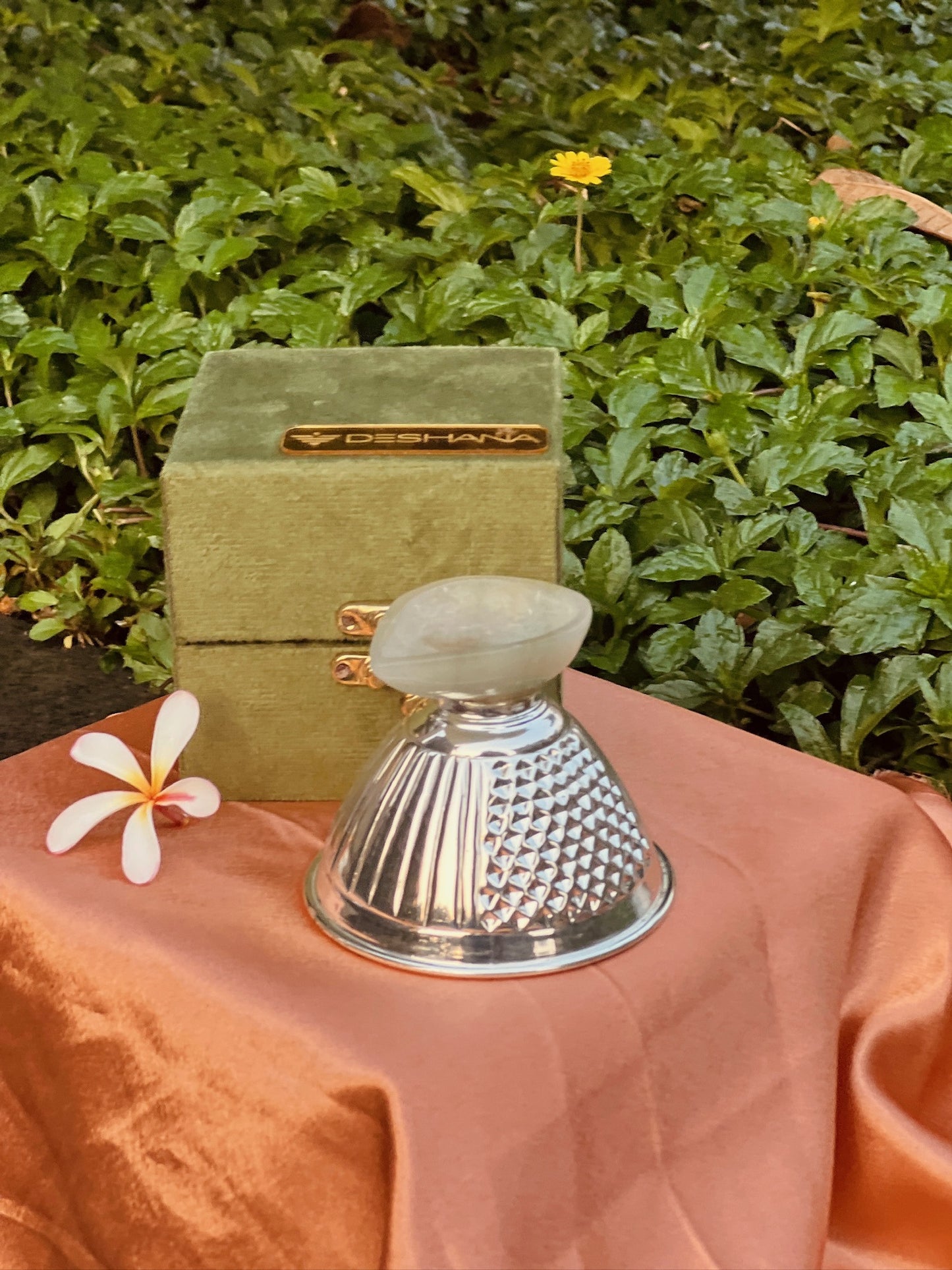 Green Quartz Based Silver Plated Aesthetic Diya