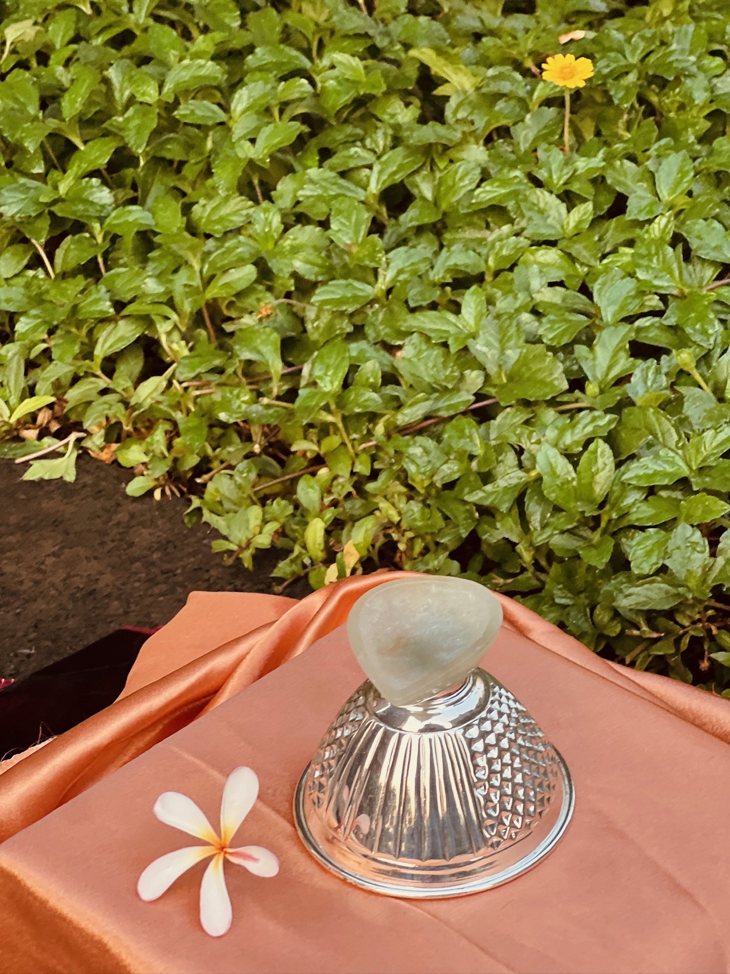 Green Quartz Based Silver Plated Aesthetic Diya