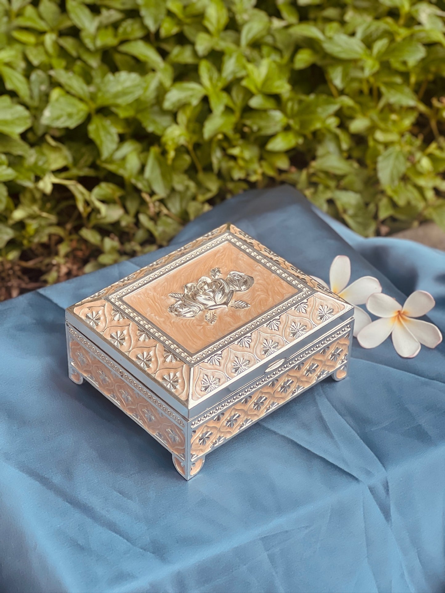 Enamel Compact Luxurious Jewellery Box-Peach