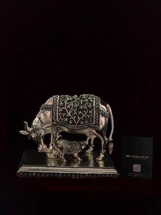 DESHANA's Silver Plated Antique Finish Kamdhenu Bize Size