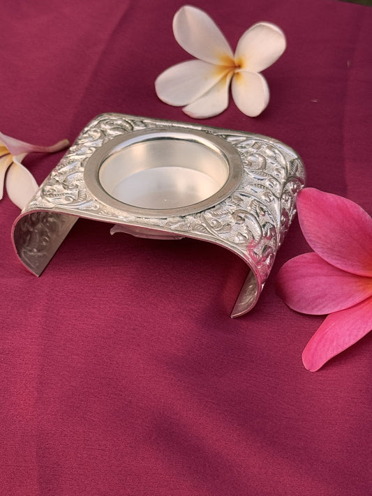 Hand Crafted Silver Plated Stylish Diya/Candle Stand