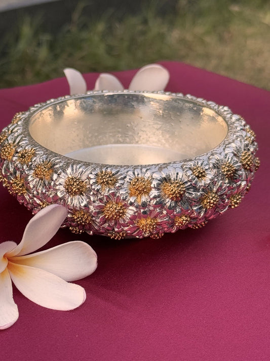 Silver Plated Resin-Based Antique Round Ashtray