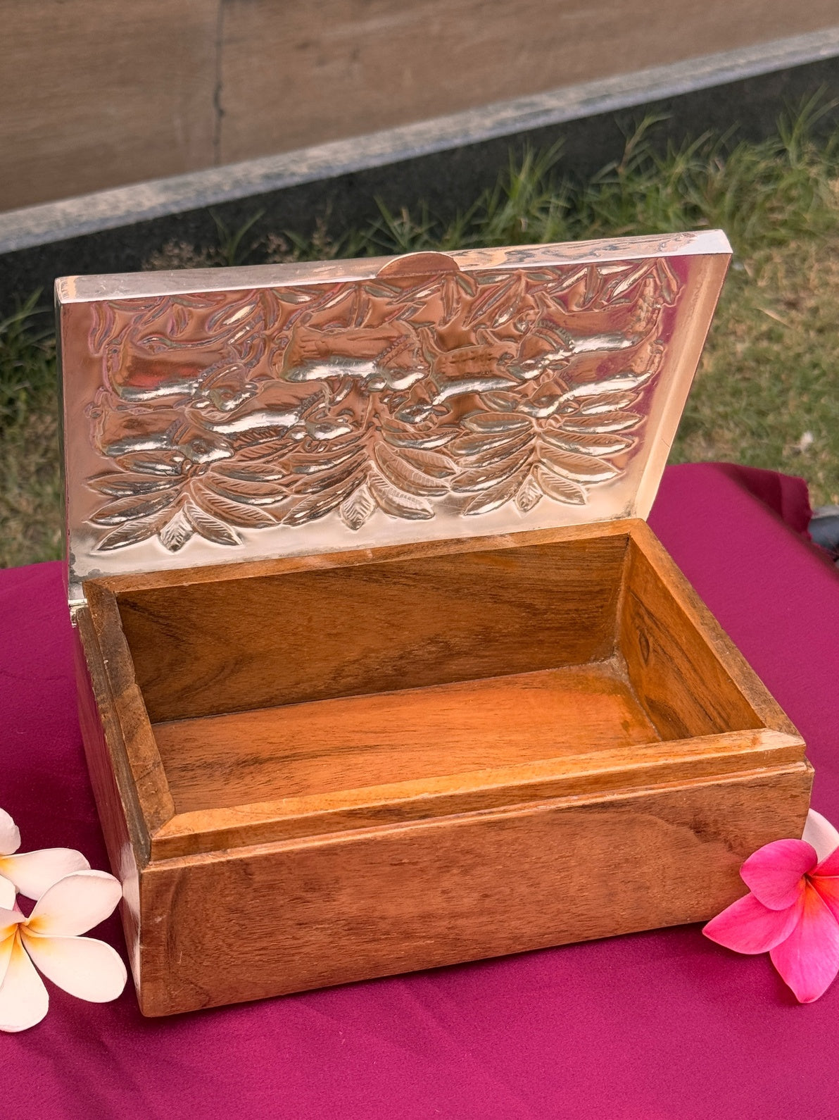 Silver Plated Dry Fruit Box With Wooden  Base -Medium