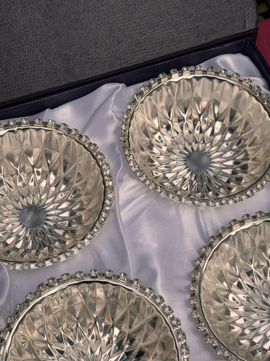 DESHANA Luxurious Silver Finish Set of 04 Bowls – A Perfect Blend of Elegance and Functionality