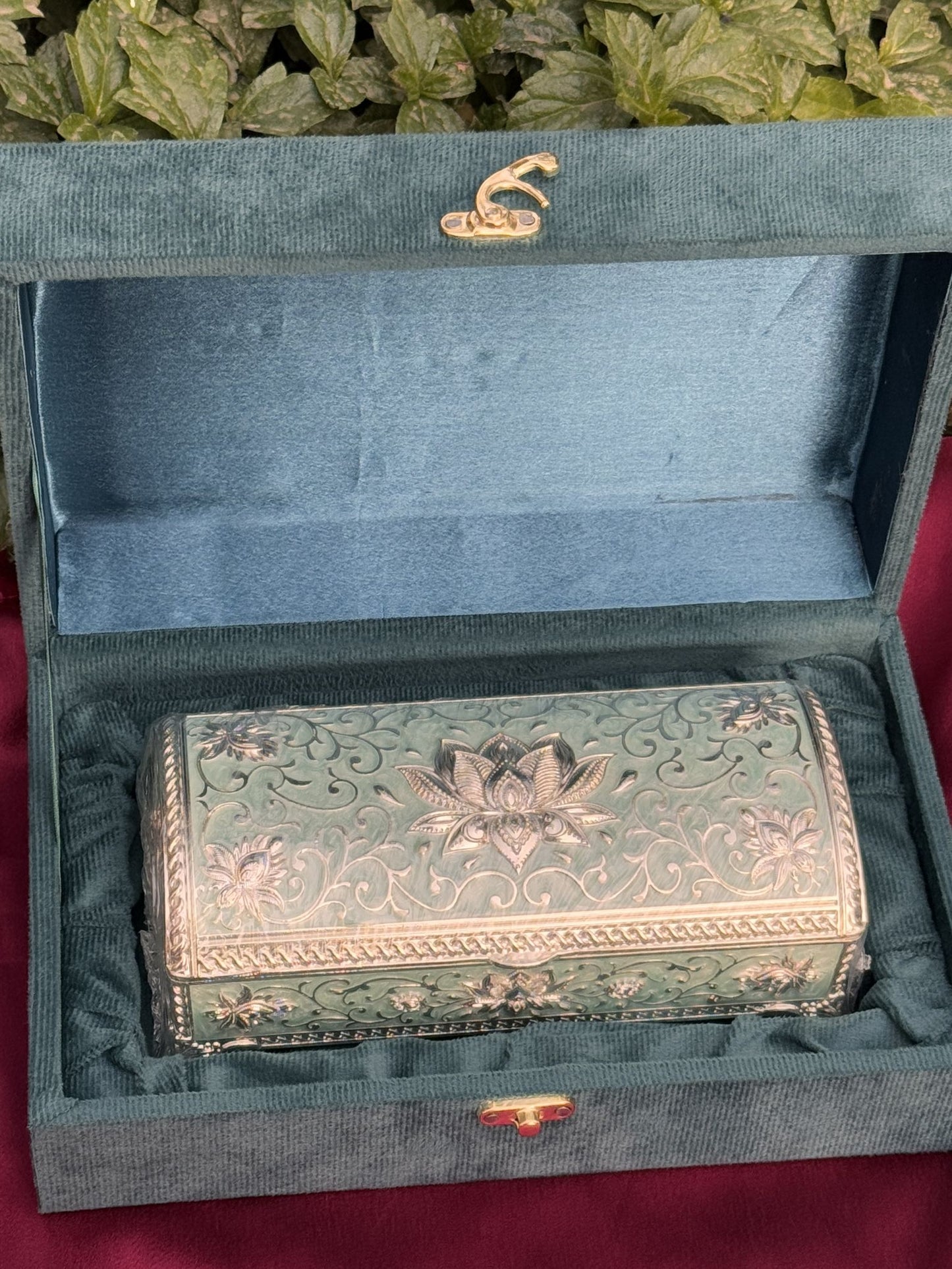 DESHANA New Pattern Long Style Jewellery Box – Blue – A Stylish and Elegant Storage Solution for Your Precious Jewels