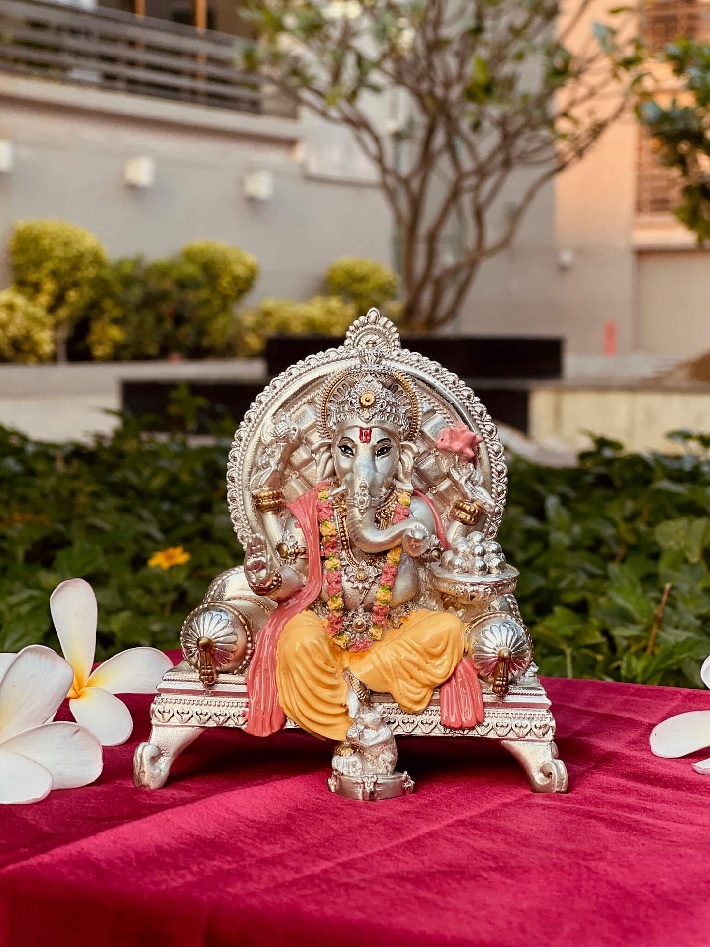 DESHANA Antique Silver Plated Lord Ganesha and Maa Laxmi – Coloured – A Divine Pair of Prosperity and Blessings