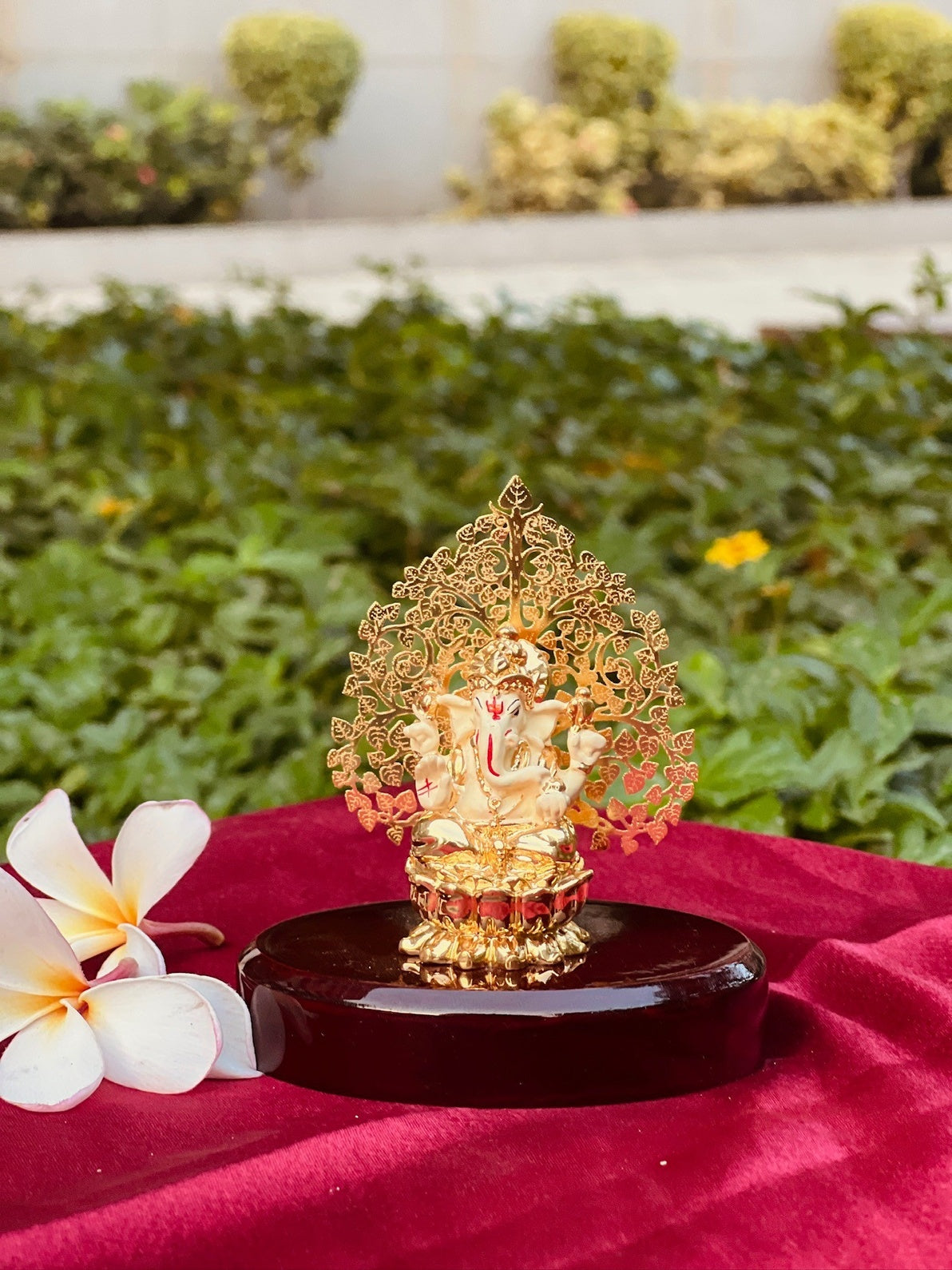 DESHANA Stylish Gold Plated Lord Ganesha with Wooden Base – A Divine Symbol of Prosperity and Elegance