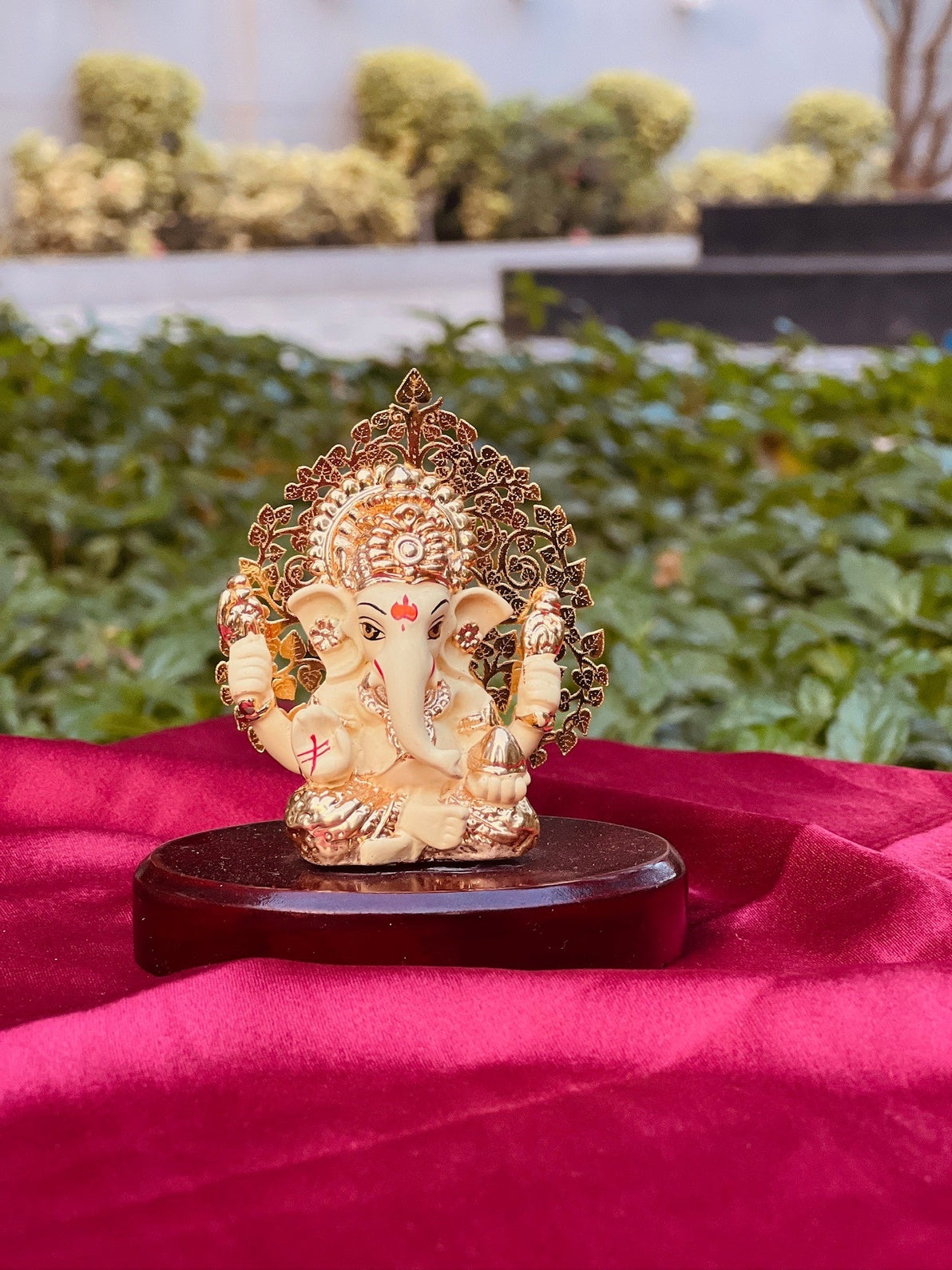 DESHANA Stylish Gold Plated Lord Ganesha with Wooden Base – A Divine Symbol of Prosperity and Elegance
