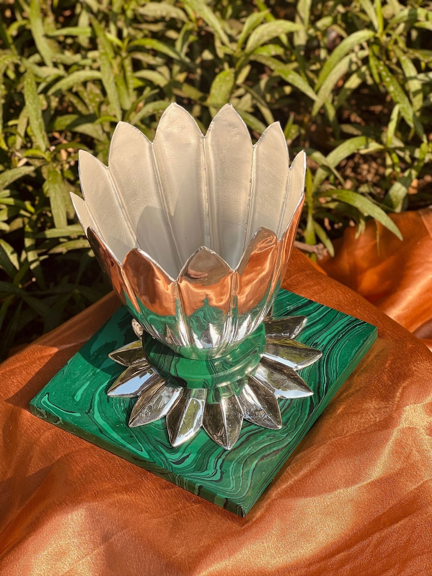 DESHANA Silver Plated Decorative Showpiece with Stone Base – A Timeless Blend of Elegance and Sophistication