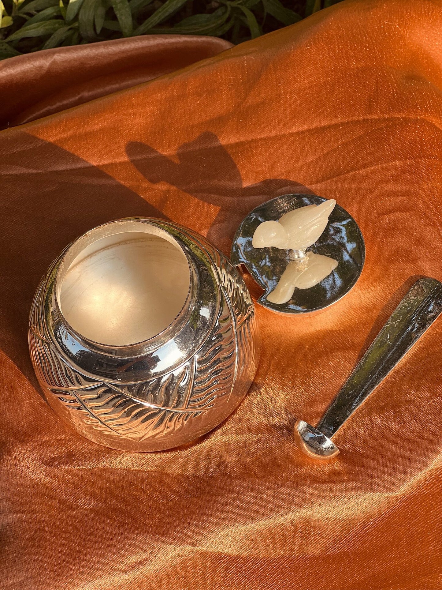 DESHANA Silver Plated Mukhwas Box with Real Stone Bird on Top – A Perfect Blend of Elegance