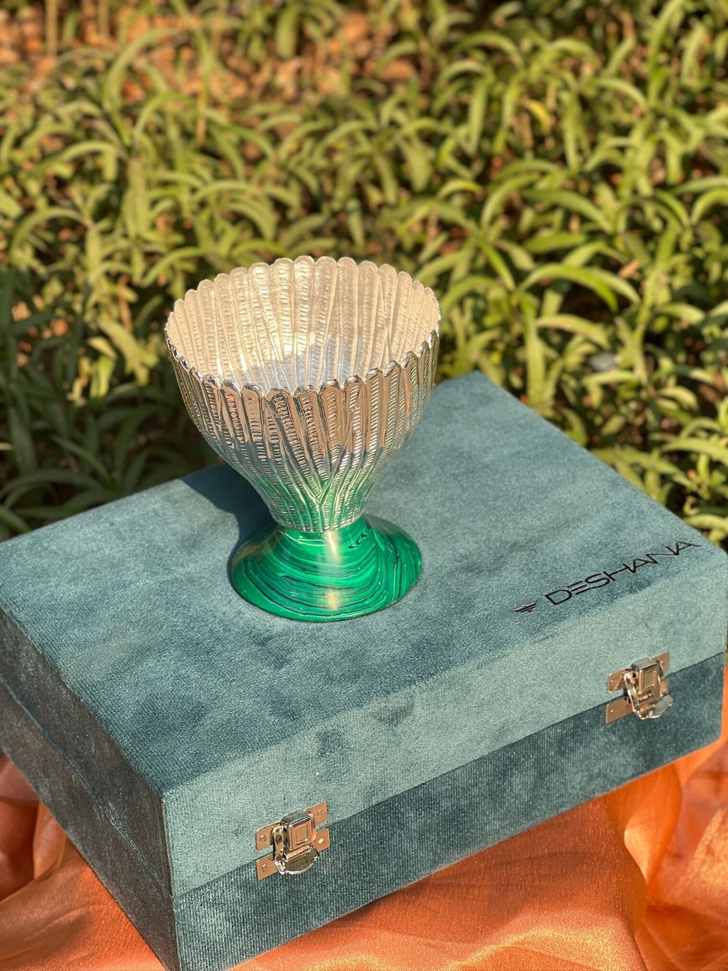 DESHANA Silver Plated Handmade Stone-Based Compact Decorative Bowl – A Unique Blend of Artistry and Functionality