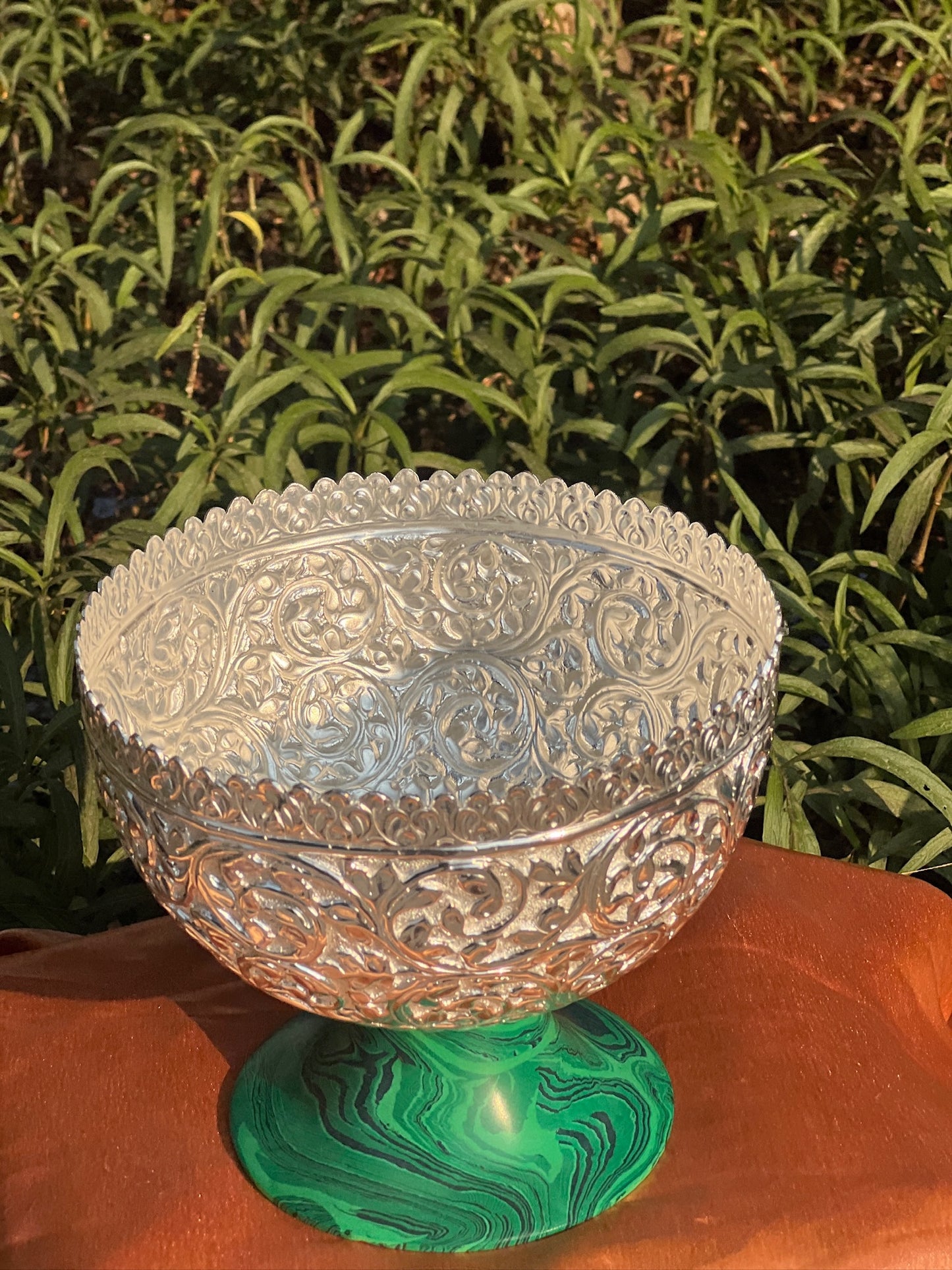 DESHANA Handcrafted Silver Plated Decorative Piece with Stone Base – A Symbol of Luxury and Serenity