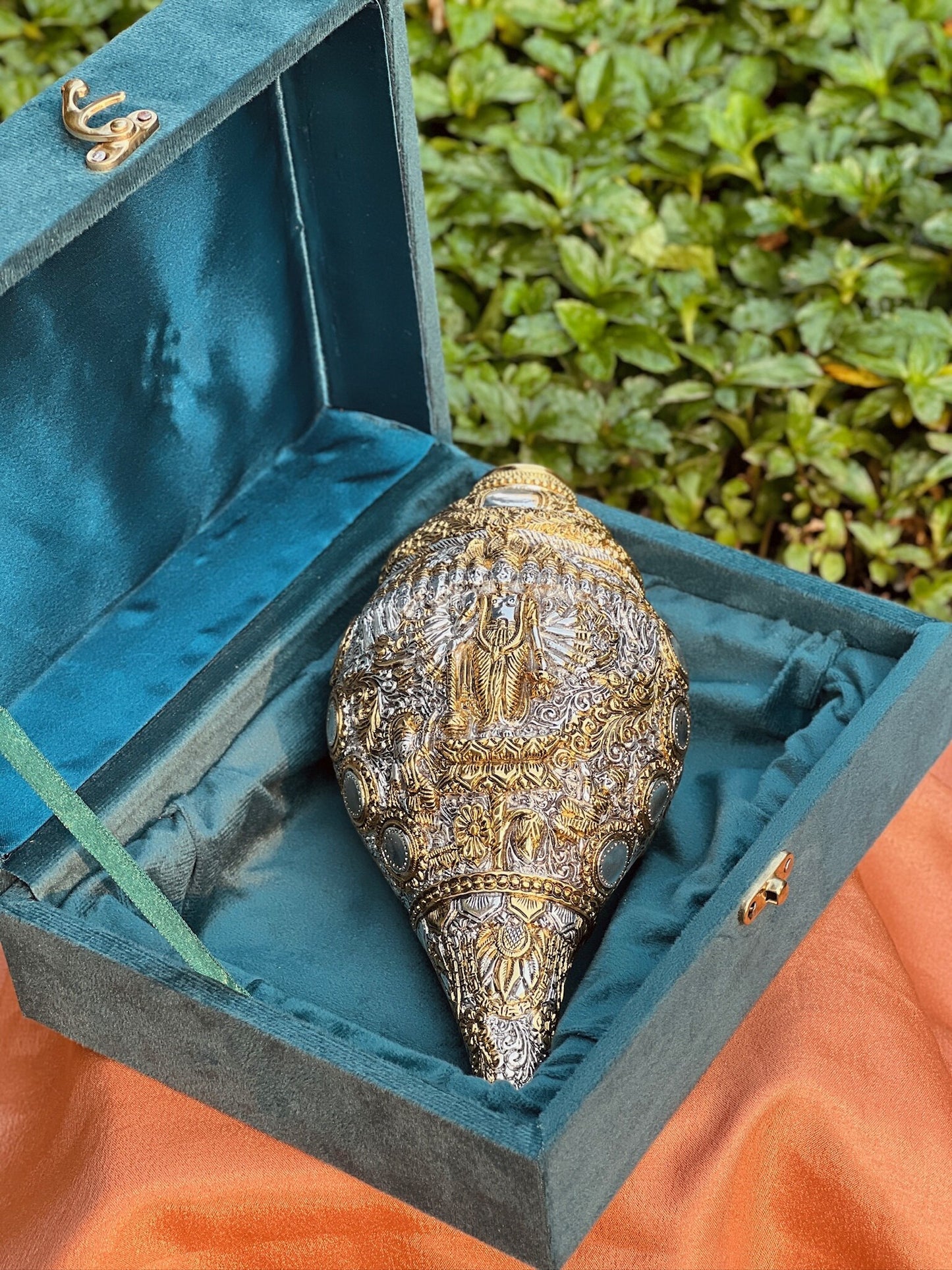 Big Size Luxurious Silver Plated Shankh- Lord Vishnu