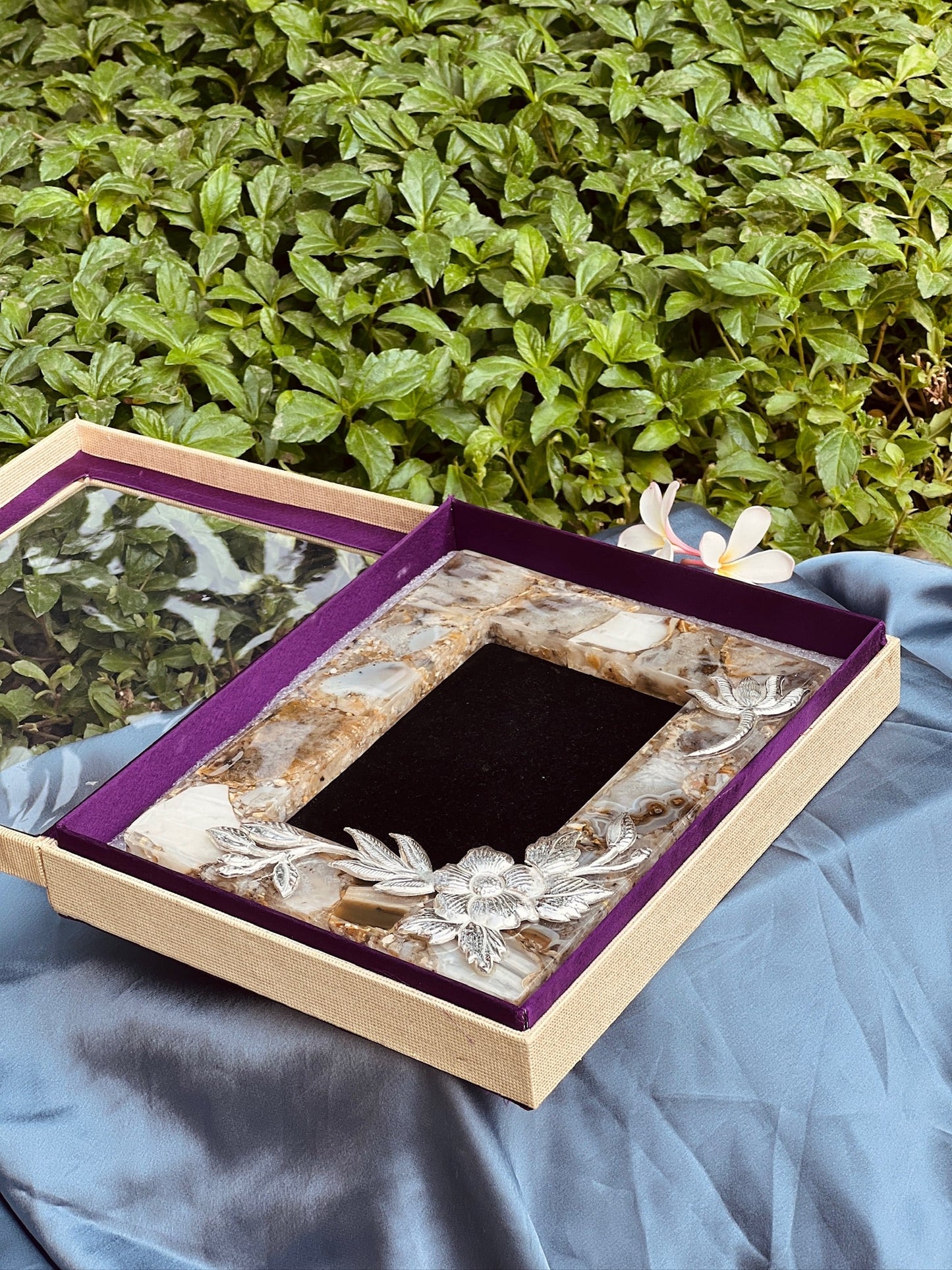 Golden Quartz Agate Picture Frame with Silver-Plated Designs