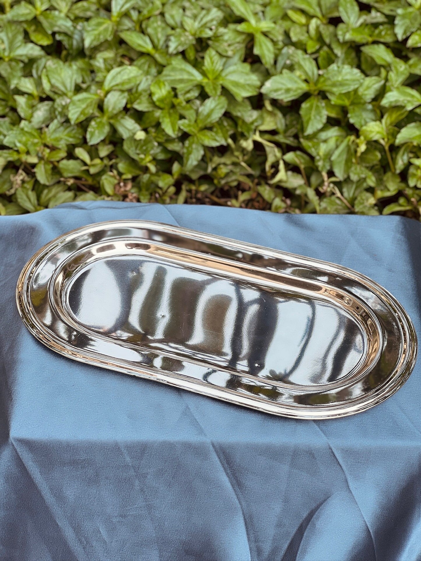 Luxurious Set of Mukhwas Container with Tray