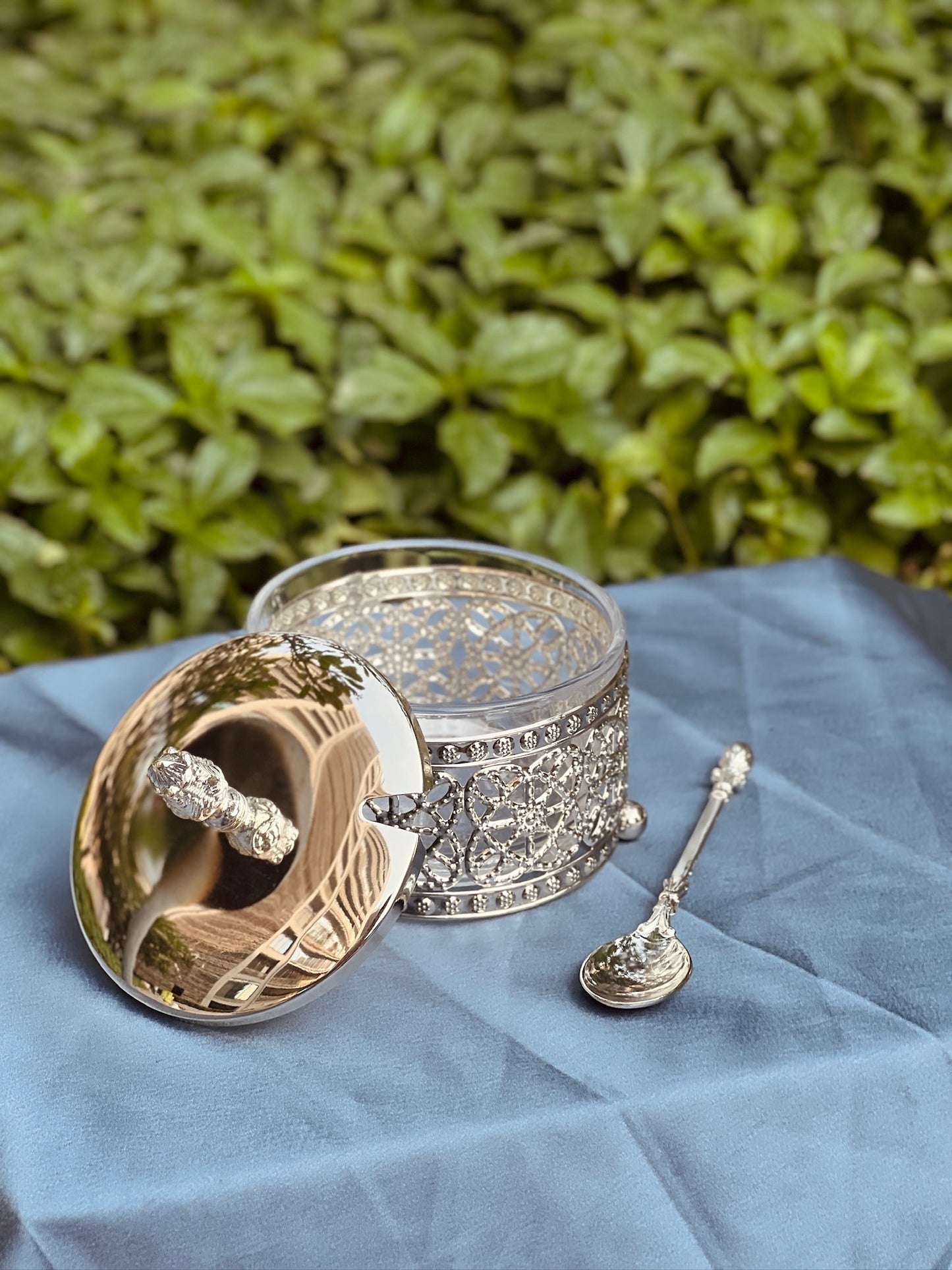 Luxurious Set of Mukhwas Container with Tray